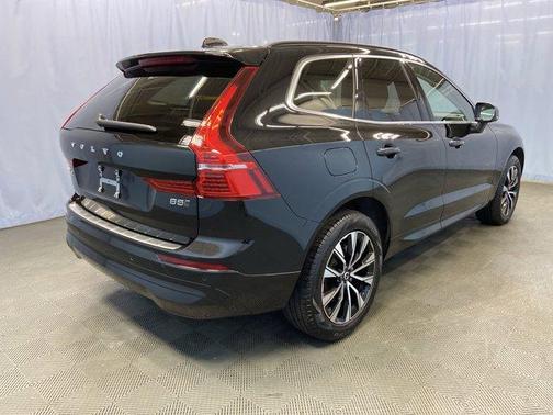 2023 Volvo XC60 B5 Core