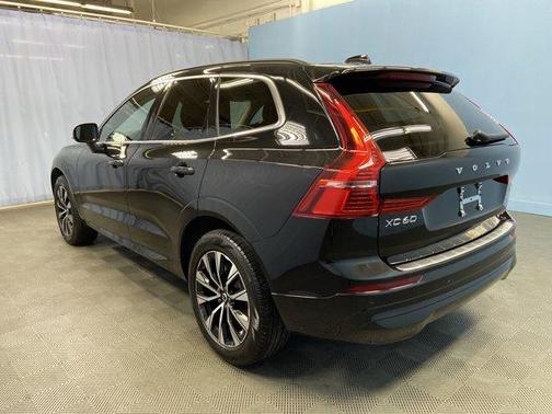 2023 Volvo XC60 B5 Core
