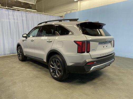 2022 Kia Sorento X-Line EX