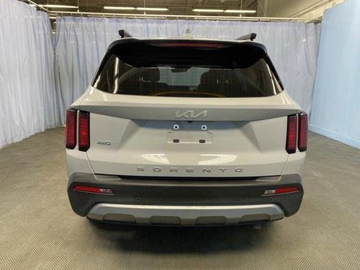 2022 Kia Sorento X-Line EX