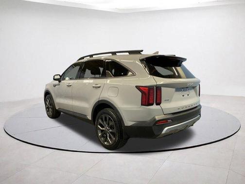 2022 Kia Sorento X-Line EX