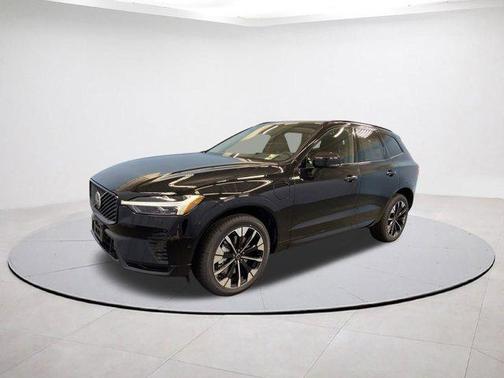 2026 Volvo XC60 Plug-In Hybrid T8 Plus