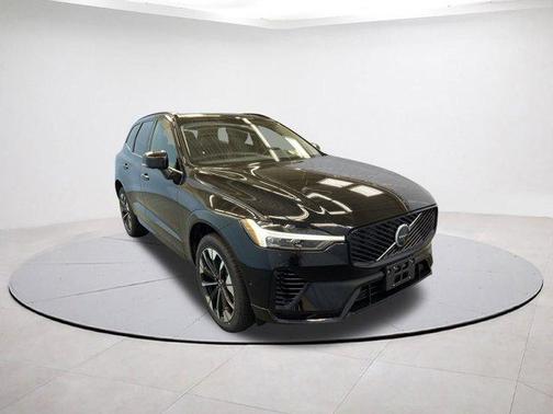 2026 Volvo XC60 Plug-In Hybrid T8 Plus