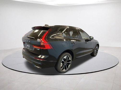 2026 Volvo XC60 Plug-In Hybrid T8 Plus
