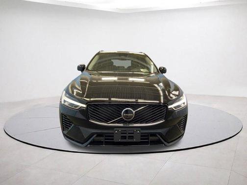 2026 Volvo XC60 Plug-In Hybrid T8 Plus