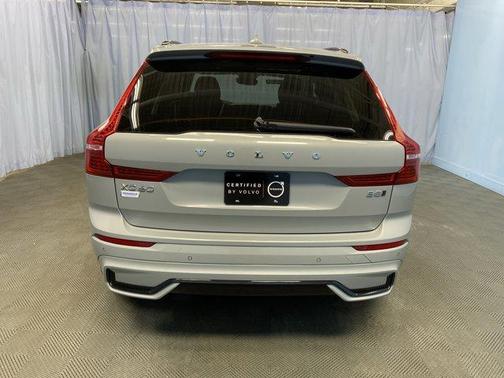 2025 Volvo XC60 B5 Plus