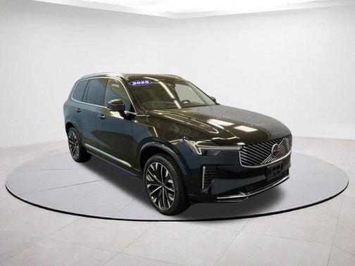 2025 Volvo XC90 PLUS