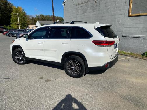 2019 Toyota Highlander LE Plus