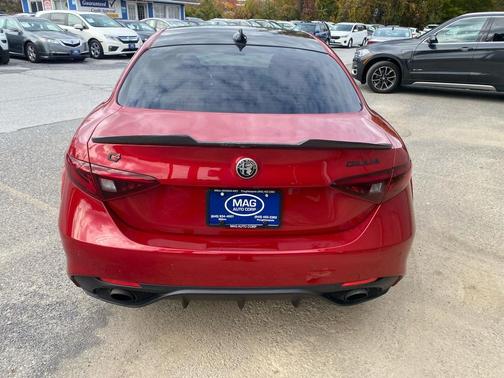 2018 Alfa Romeo Giulia Ti Sport