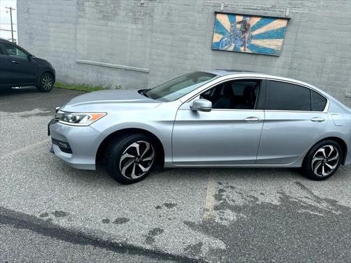 2017 Honda Accord EX-L w/Navigation & Honda Sensing