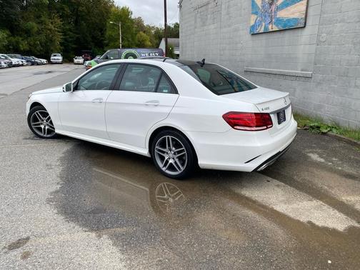 2015 Mercedes-Benz E-Class 4MATIC