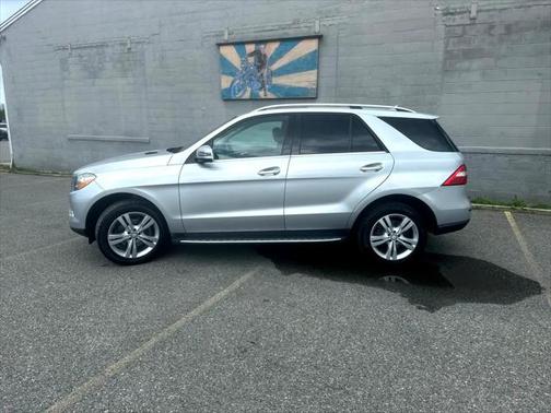 2015 Mercedes-Benz M-Class 4MATIC