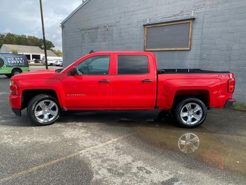 2018 Chevrolet Silverado 1500 Custom