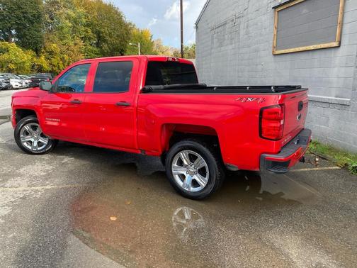 2018 Chevrolet Silverado 1500 Custom