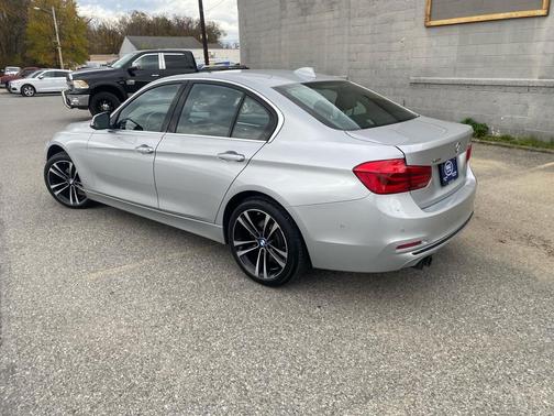 2018 BMW 330 xDrive