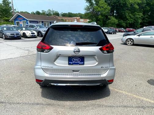 2018 Nissan Rogue SV