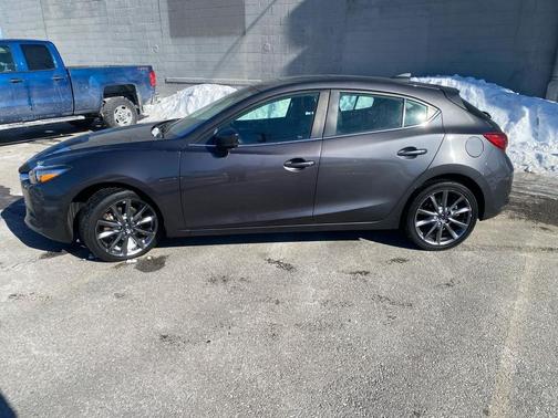 2018 Mazda Mazda3 Grand Touring