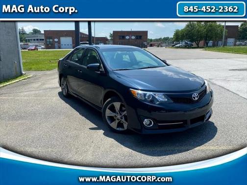 2014 Toyota Camry SE Sport