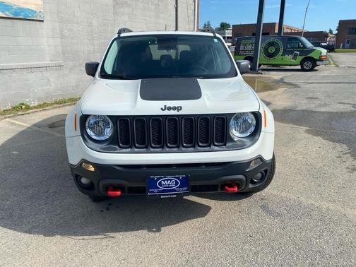 2016 Jeep Renegade Trailhawk