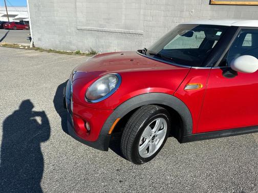 2017 MINI Hardtop Cooper