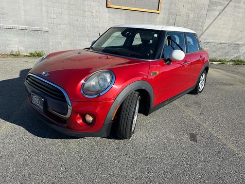 2017 MINI Hardtop Cooper