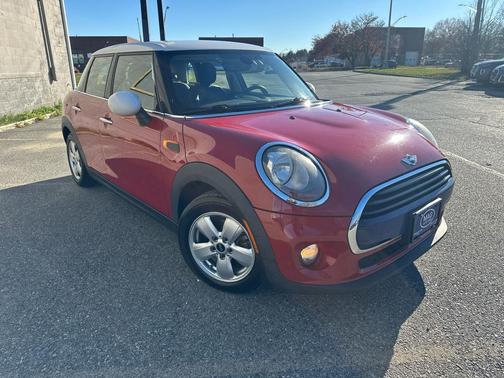 2017 MINI Hardtop Cooper