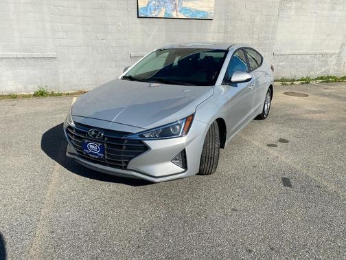 2020 Hyundai ELANTRA Limited