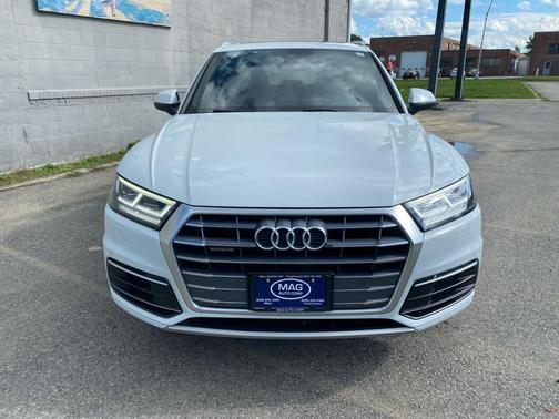 2019 Audi Q5 2.0T Premium Plus