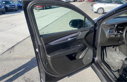 2018 Cadillac XT5 Premium Luxury