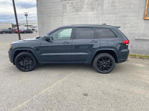 2018 Jeep Grand Cherokee Laredo E