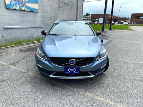 2017 Volvo V60 Cross Country T5