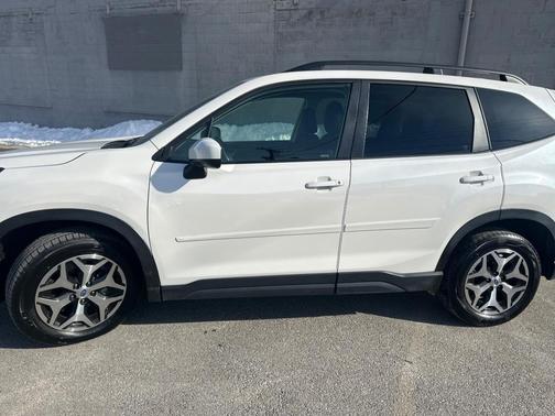 2021 Subaru Forester Sport
