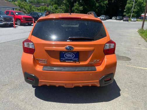 Tangerine Orange Pearl 2014 Subaru XV Crosstrek 2.0i Limited