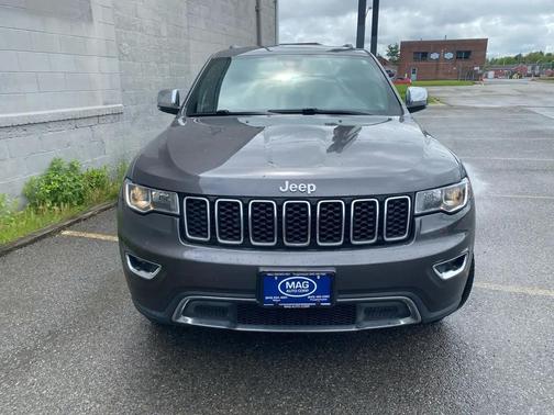 Granite Crystal Metallic Clearcoat 2018 Jeep Grand Cherokee Limited