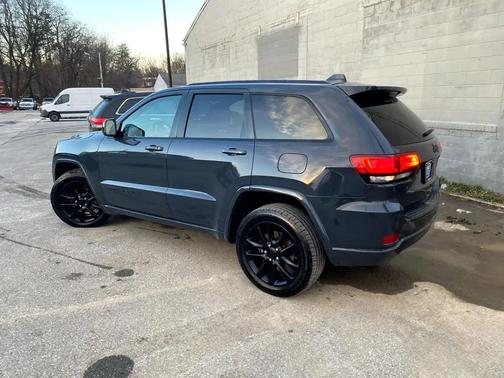 2018 Jeep Grand Cherokee Laredo E