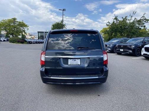 Maximum Steel Metallic 2014 Chrysler Town & Country Touring-L