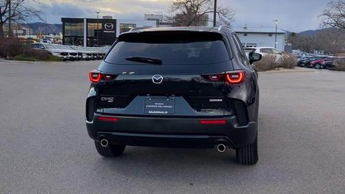 2025 Mazda CX-50 2.5 S Preferred Package