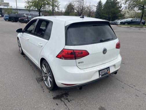 2016 Volkswagen Golf GTI 2.0T S 4-Door