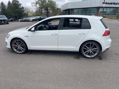 2016 Volkswagen Golf GTI 2.0T S 4-Door
