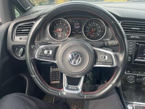 2015 Volkswagen Golf GTI AUTOBAHN