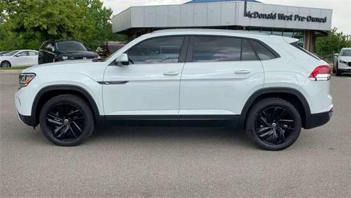 2022 Volkswagen Atlas Cross Sport 2.0T SE w/Technology