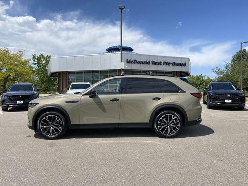 Zircon Sand Metallic 2025 Mazda CX-70 CX-70