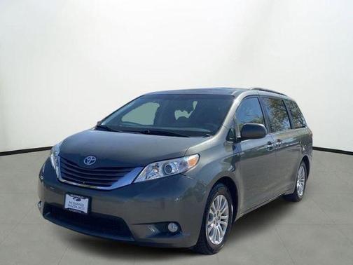 Cypress Pearl 2011 Toyota Sienna XLE