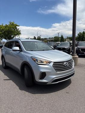 2017 Hyundai SANTA FE SE