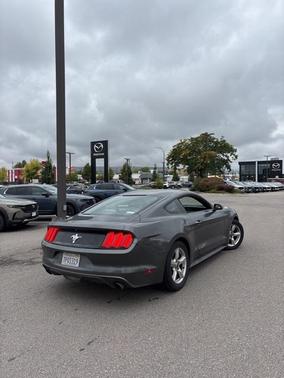 2016 Ford Mustang V6