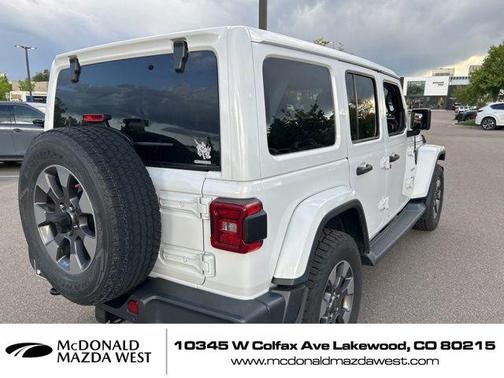Bright White Clearcoat 2018 Jeep Wrangler Unlimited Sahara