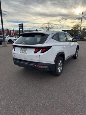 Quartz White 2022 Hyundai TUCSON SE