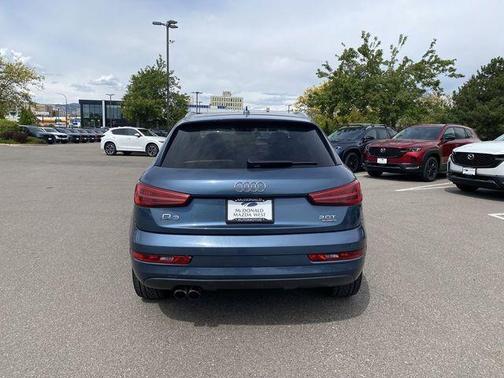 Utopia Blue Metallic 2018 Audi Q3 2.0T Premium Plus