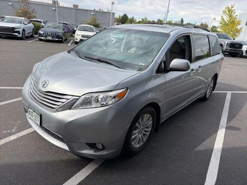 Silver Sky Metallic 2015 Toyota Sienna XLE