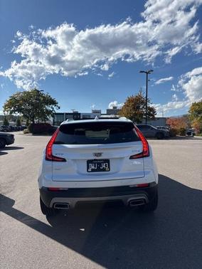 2023 Cadillac XT4 Premium Luxury